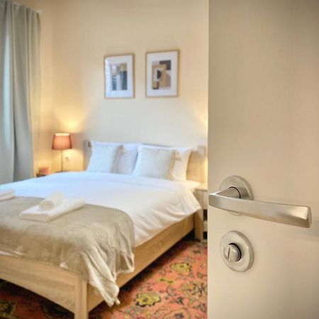Top Centre Sofia Apartment For 6 Guests 외부 사진