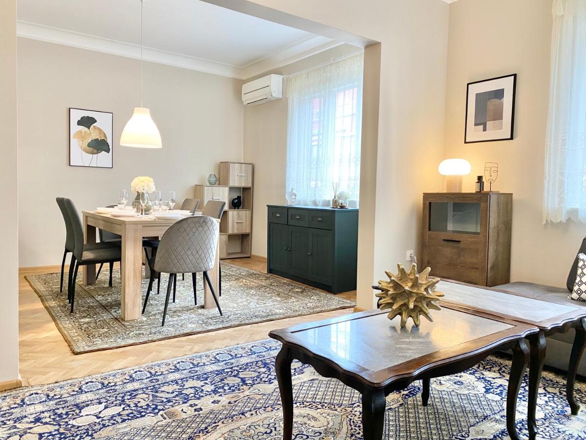 Top Centre Sofia Apartment For 6 Guests 외부 사진