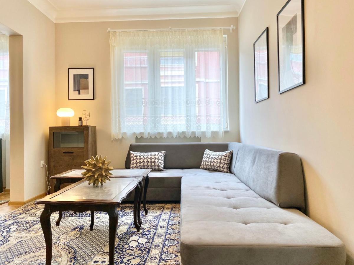 Top Centre Sofia Apartment For 6 Guests 외부 사진