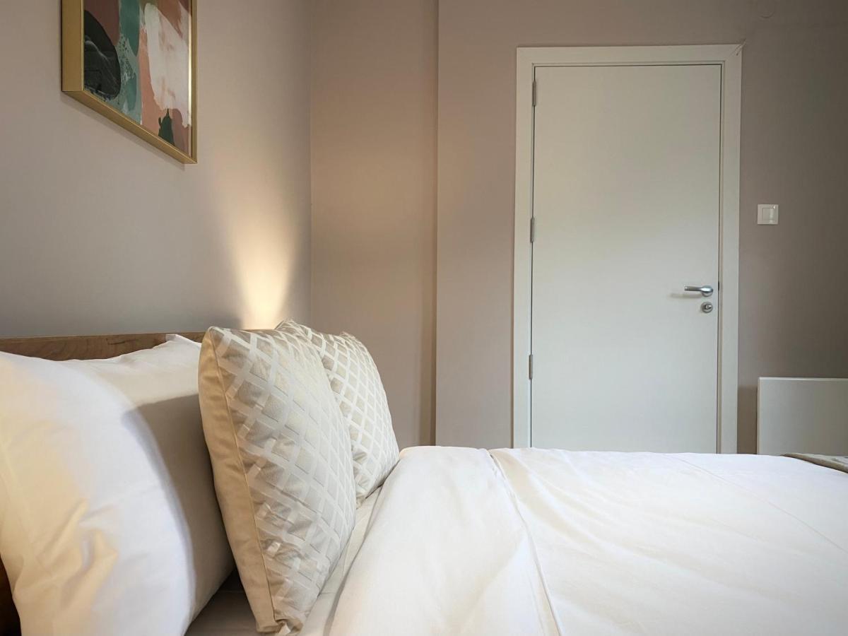Top Centre Sofia Apartment For 6 Guests 외부 사진