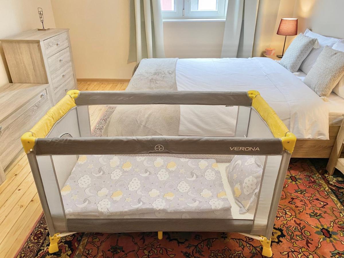 Top Centre Sofia Apartment For 6 Guests 외부 사진