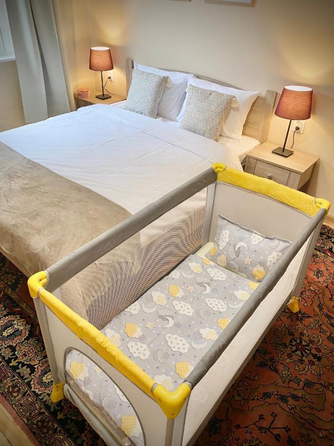 Top Centre Sofia Apartment For 6 Guests 외부 사진